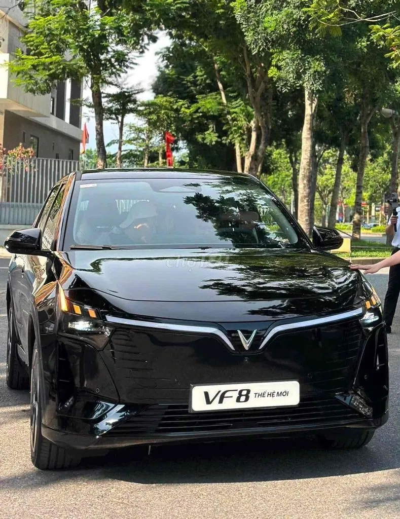 Vinfast Vf8