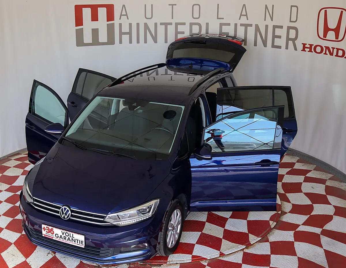 Volkswagen Touran 2022 photo 3