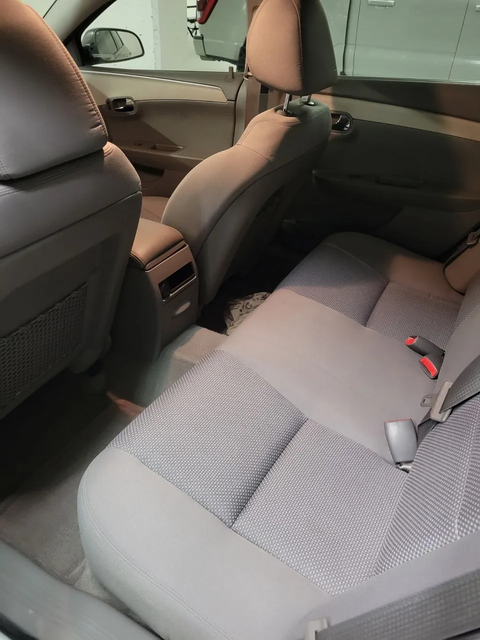 Chevrolet Malibu 2011 photo 2