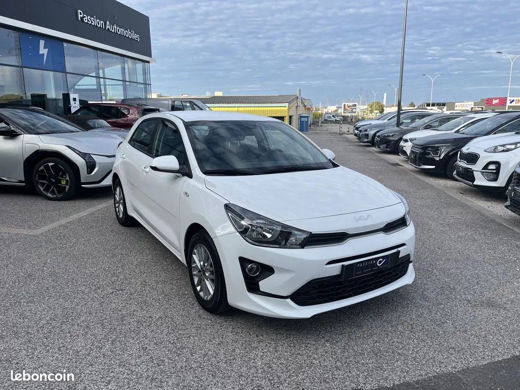 Kia Rio 2023 photo 3