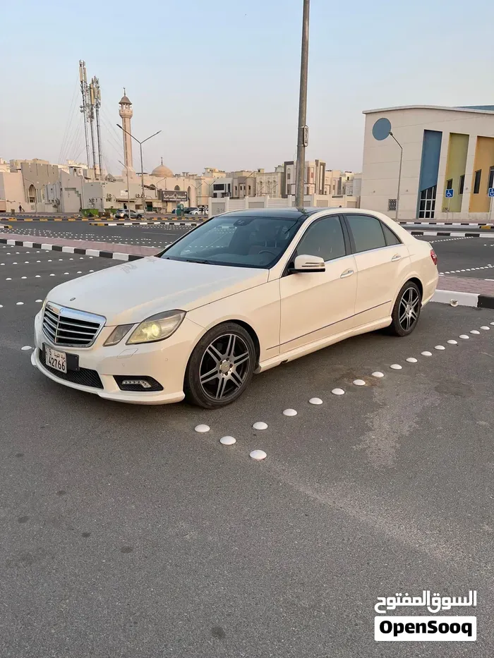 Mercedes-Benz E-Class 2011 photo 2