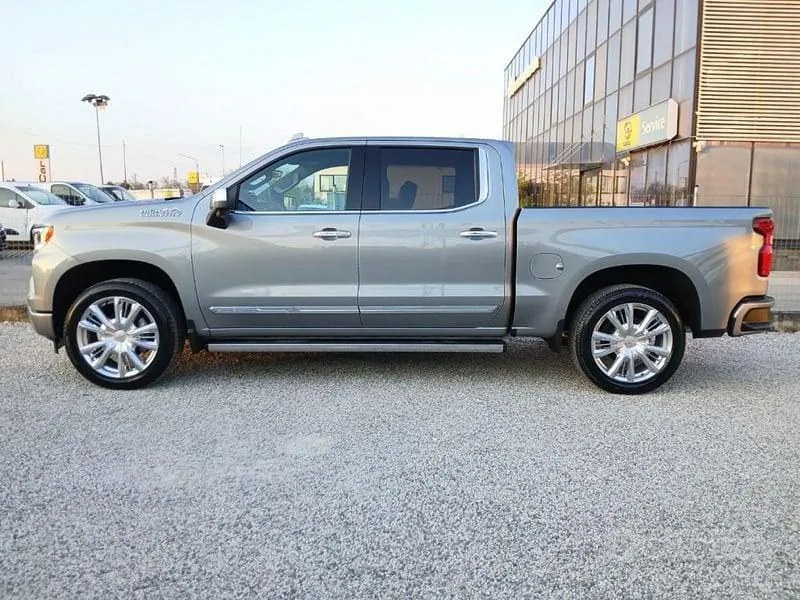 Chevrolet Silverado 2026 photo 5