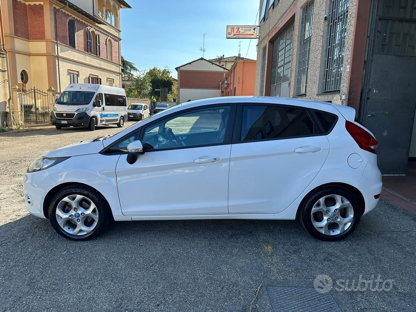 Ford Fiesta 2012 photo 5