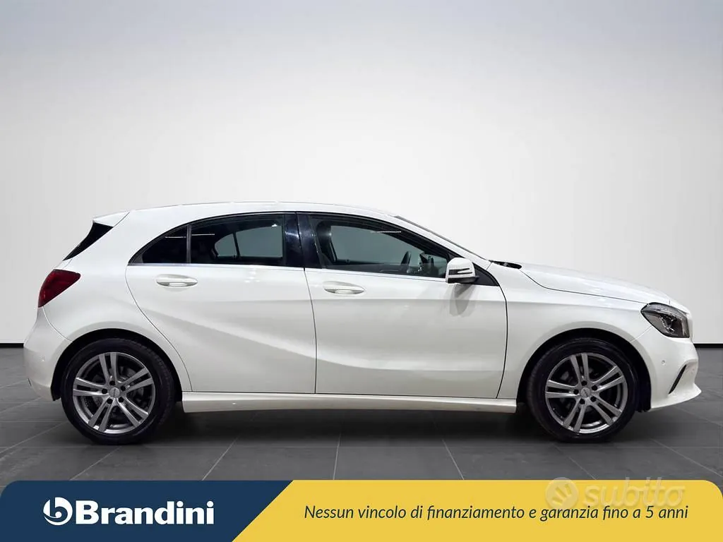 Mercedes-Benz A 180 Sport 2018 photo 5