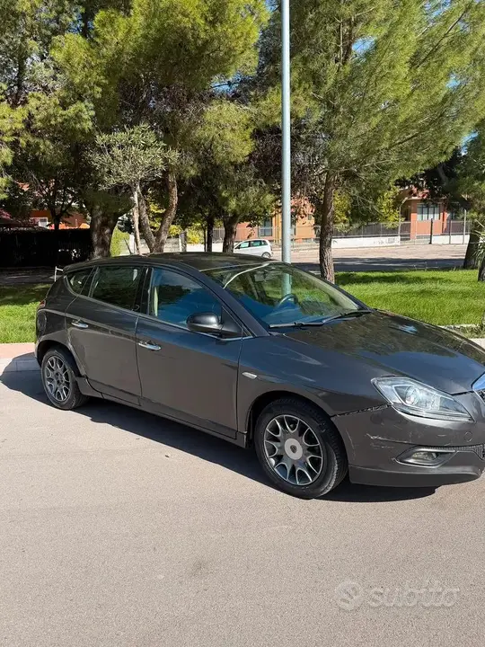 Lancia Delta 2010 photo 3