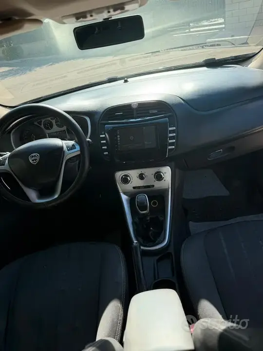 Lancia Delta 2010 photo 4