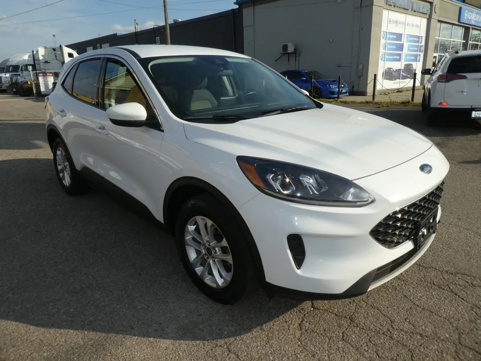 Ford Escape 2021 photo 3