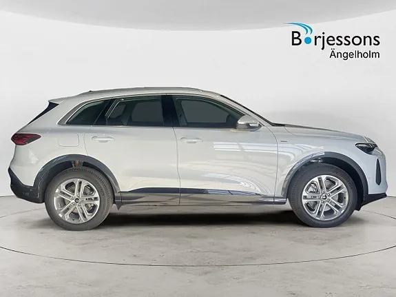 Audi Q5 2025 photo 2