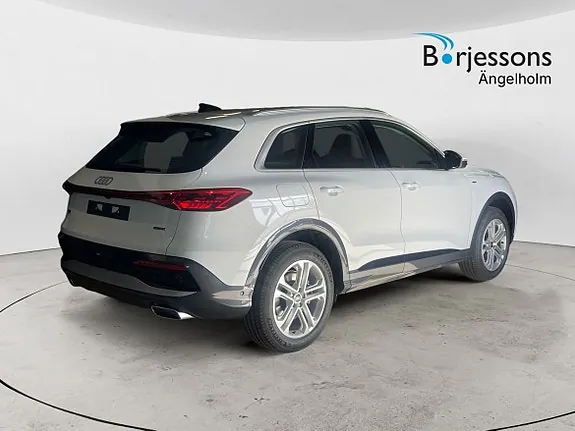 Audi Q5 2025 photo 3