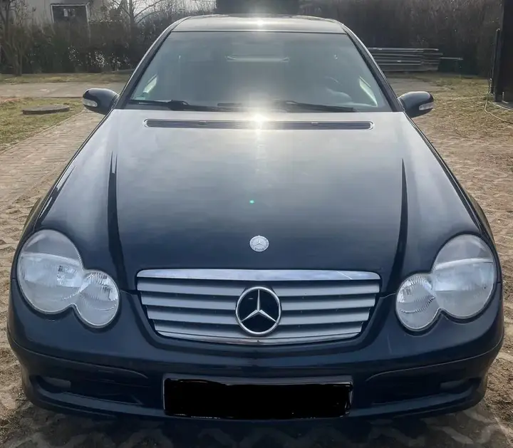 Mercedes-Benz C180
