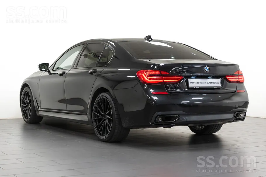 BMW 740D 2018 photo 2