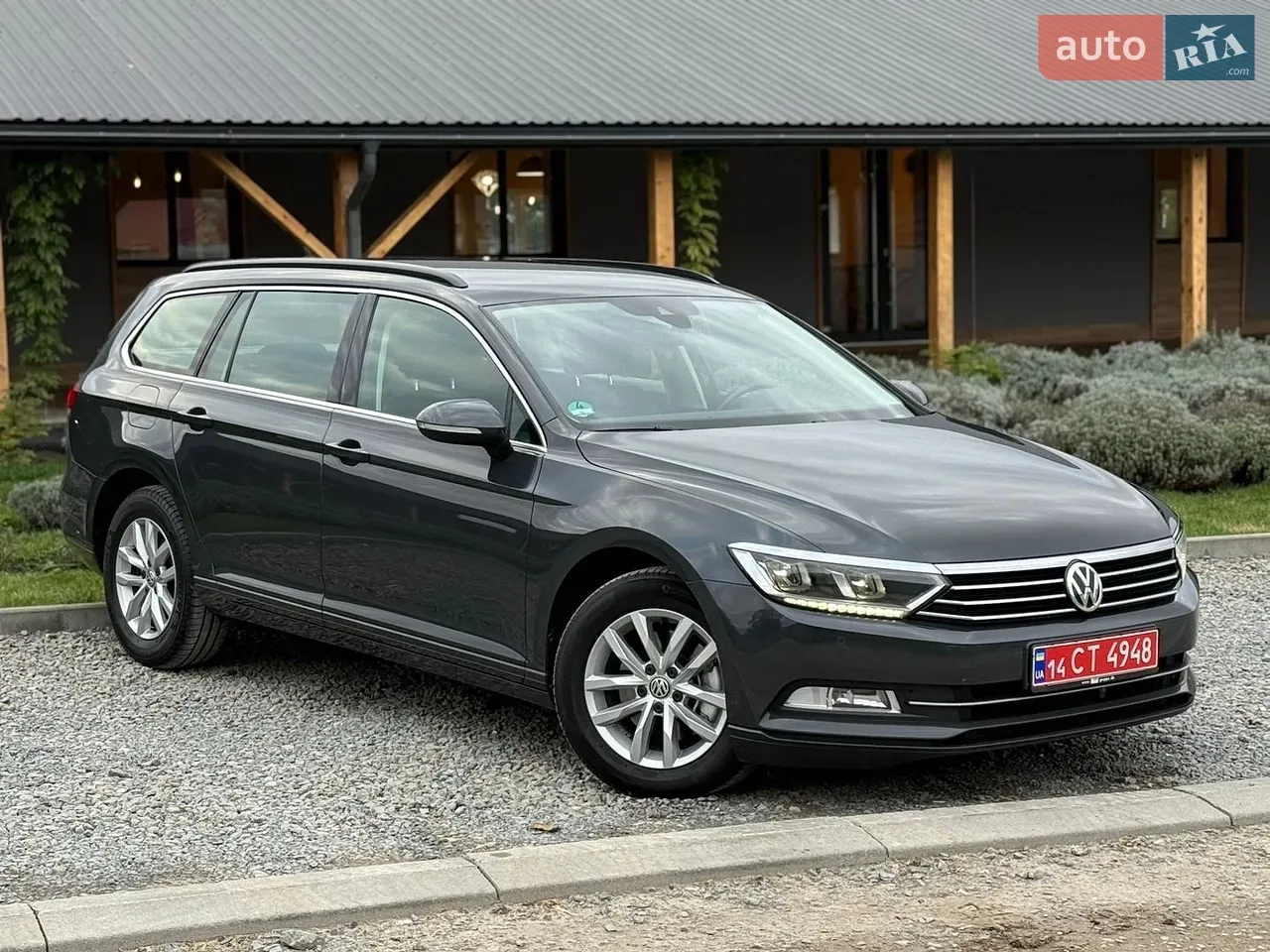 Volkswagen Passat 2019 photo 2
