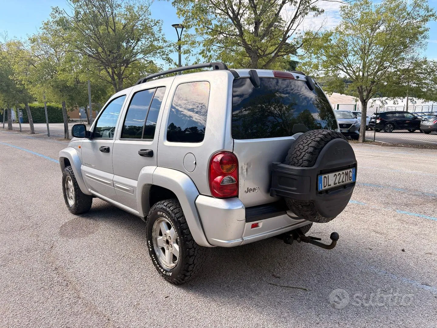 Jeep Cherokee 2004 photo 4