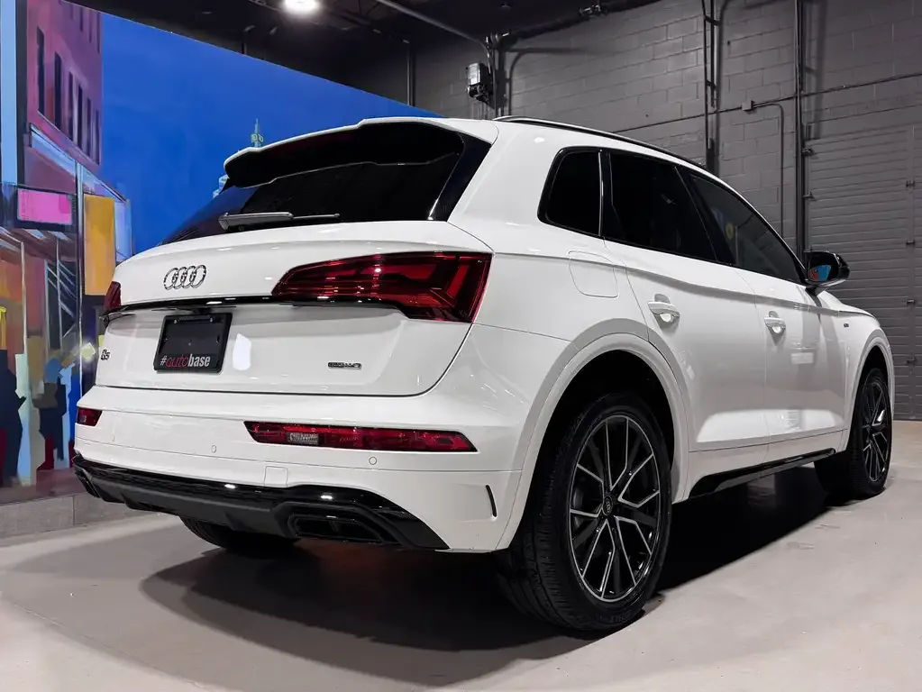 Audi Q5 2023 photo 2
