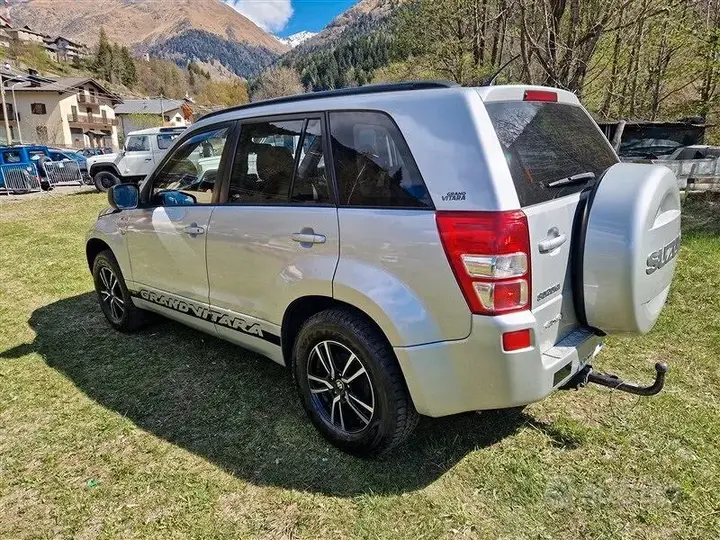Suzuki Grand Vitara 2005 photo 4
