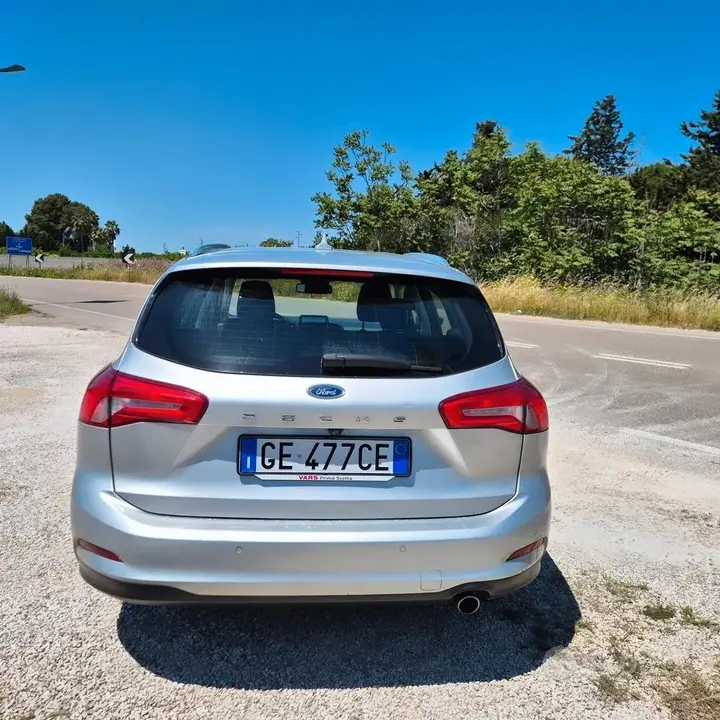 Ford Focus 2021 photo 4