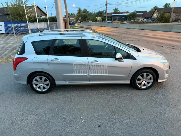 Peugeot 308 2009 photo 4