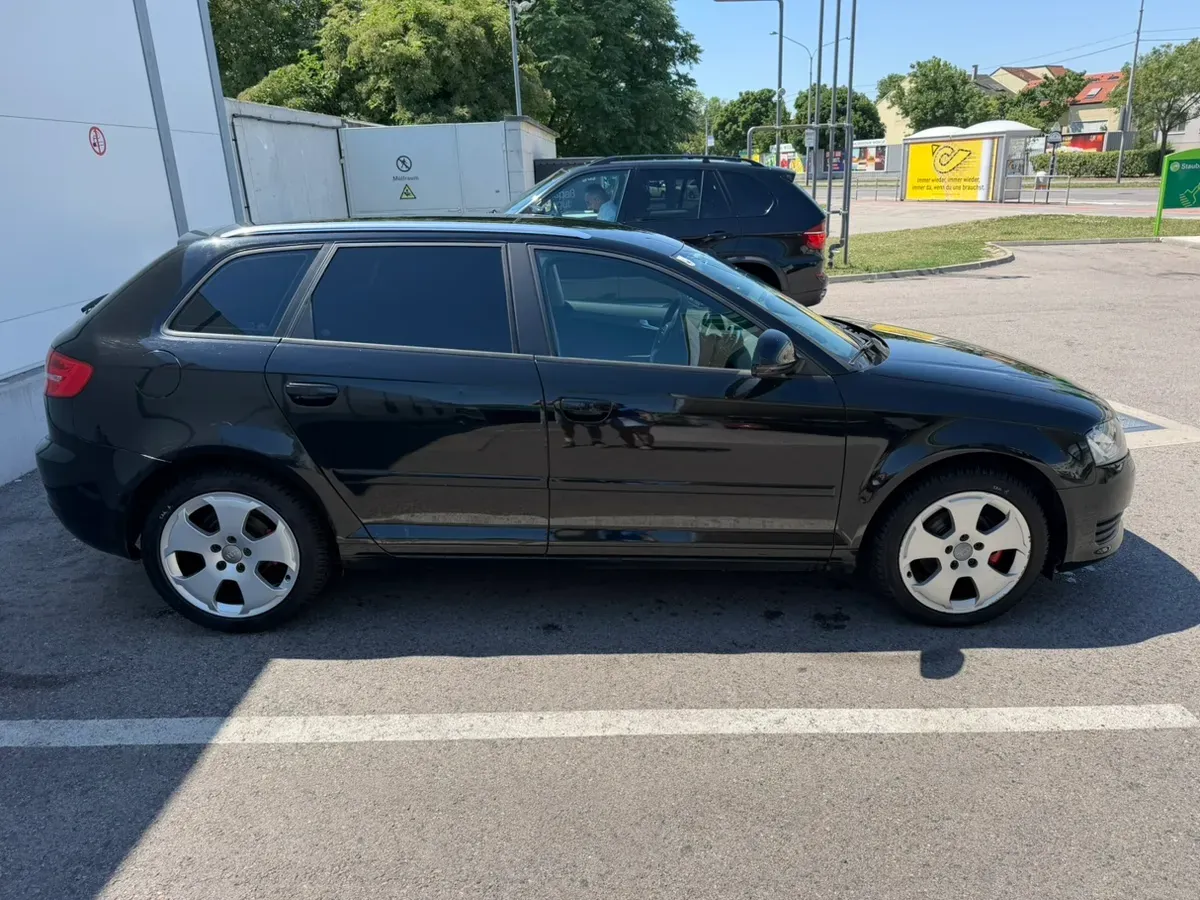 Audi A3 2009 photo 3