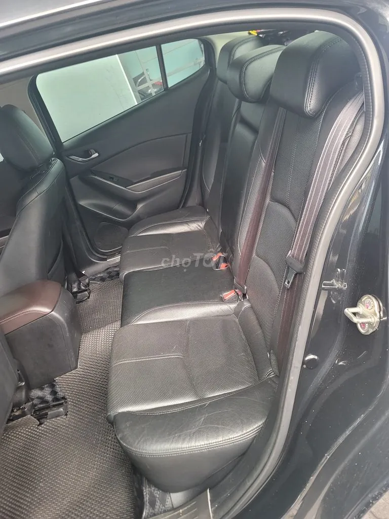 Mazda 3 2018 photo 4