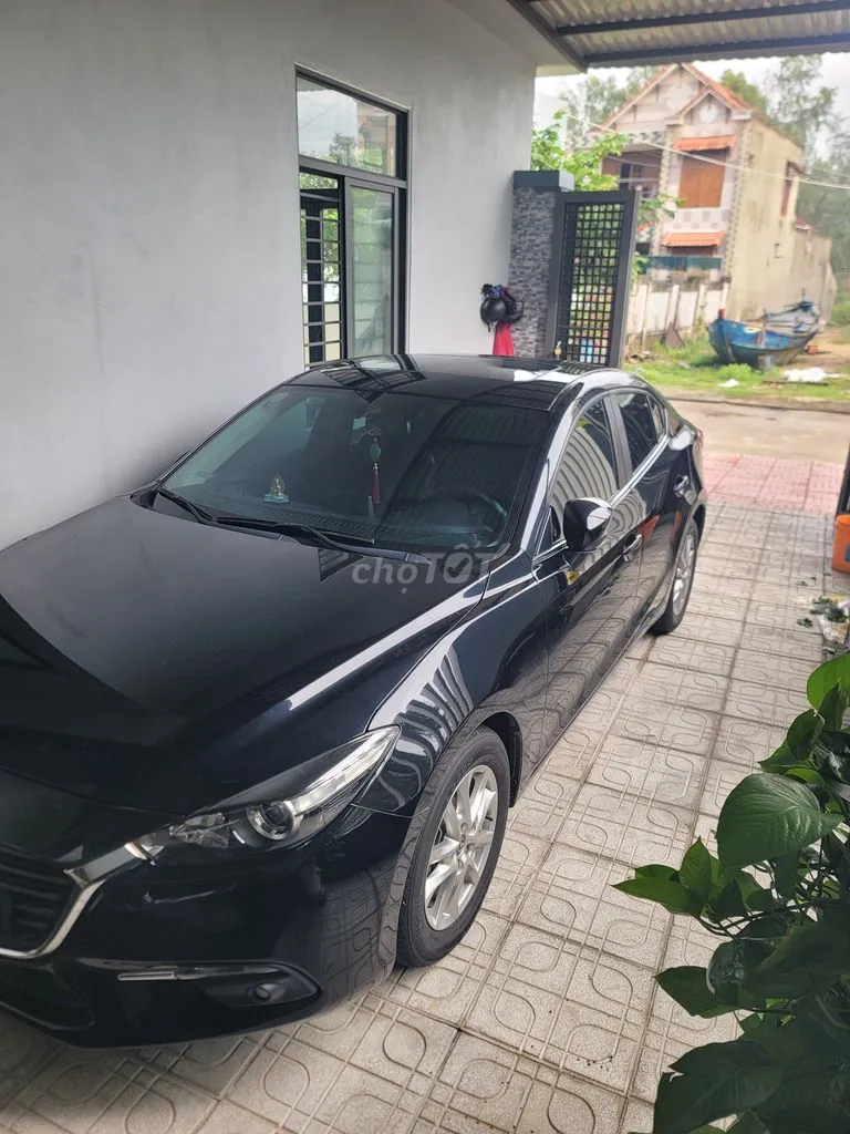 Mazda 3 2018 photo 2