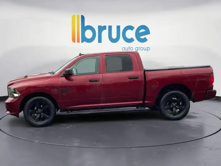 Ram 1500 Classic Crew Cab 2019 photo 2