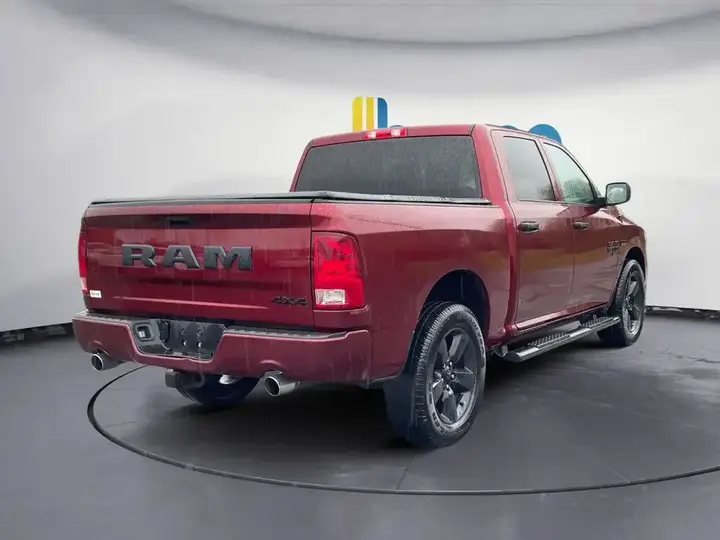 Ram 1500 Classic Crew Cab 2019 photo 5