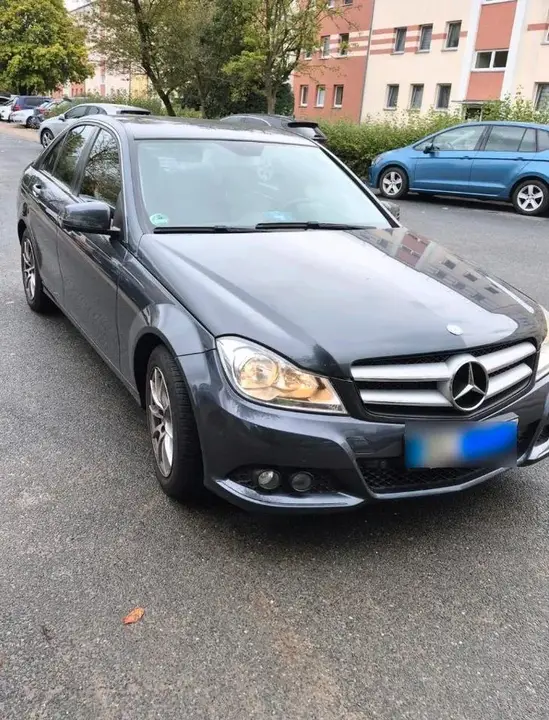 Mercedes-Benz C180