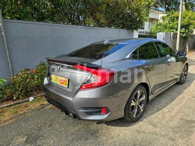 Honda Civic 2020 photo 3