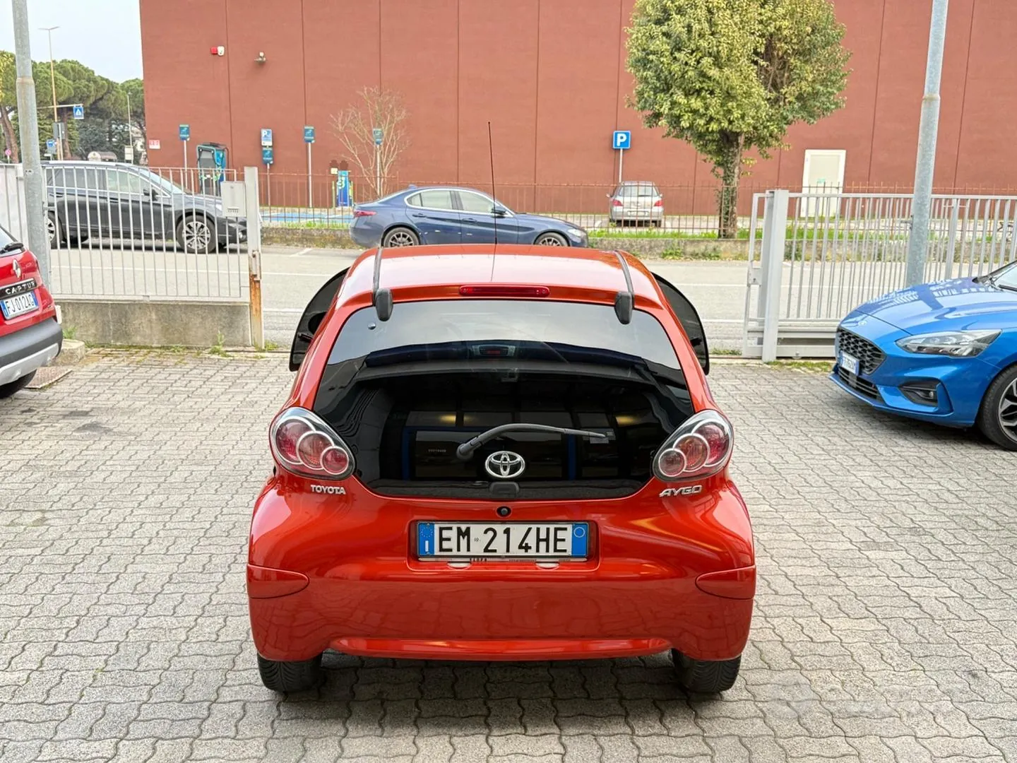 Toyota Aygo 2012 photo 3