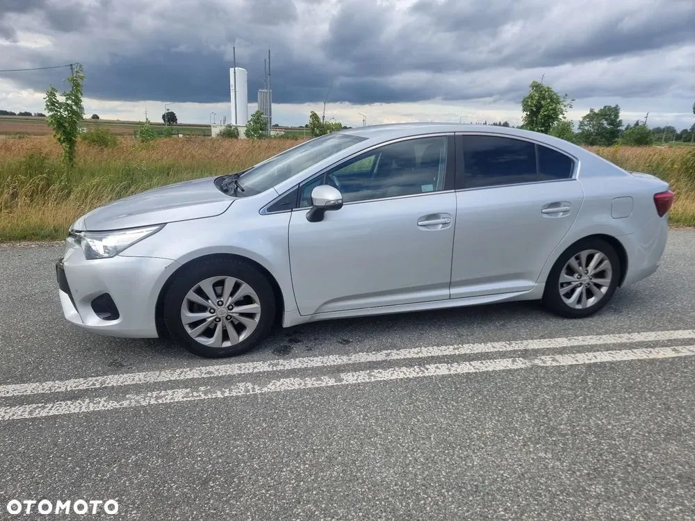 Toyota Avensis 2015 photo 3