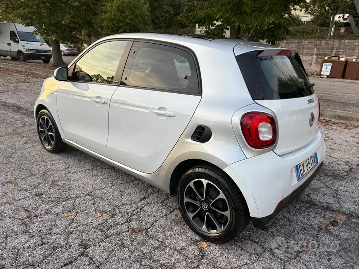 Smart Forfour 2014 photo 5