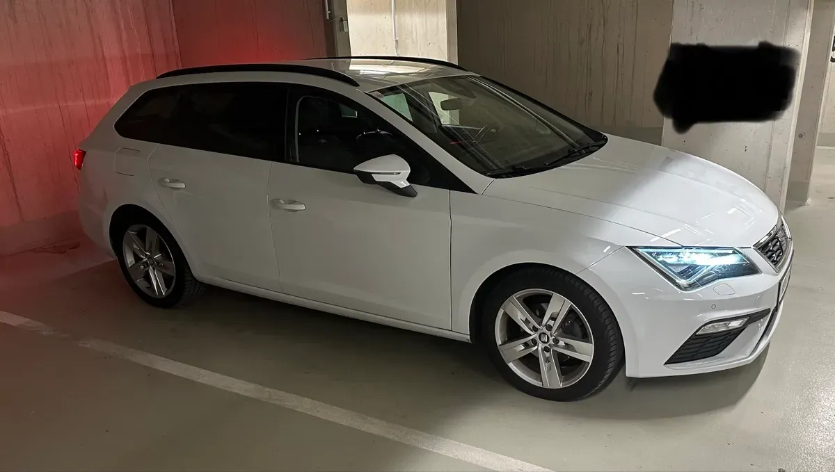 Seat Leon 2019 photo 2