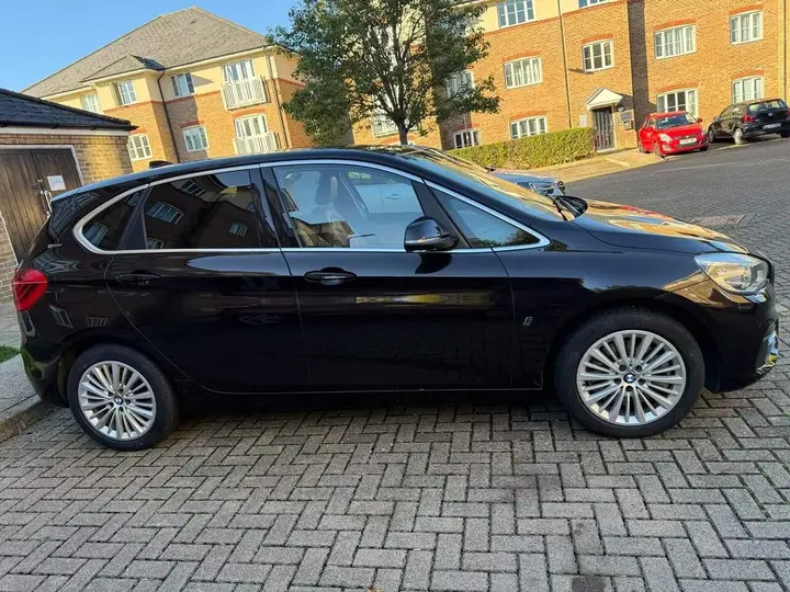 BMW 2 Series Active Tourer 2017 photo 5