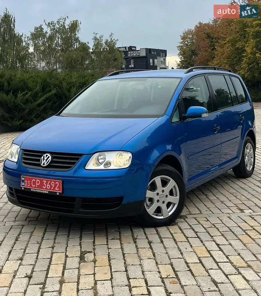 Volkswagen Touran 2005 photo 4