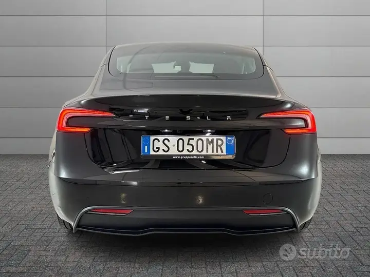 Tesla Model 3 2024 photo 5