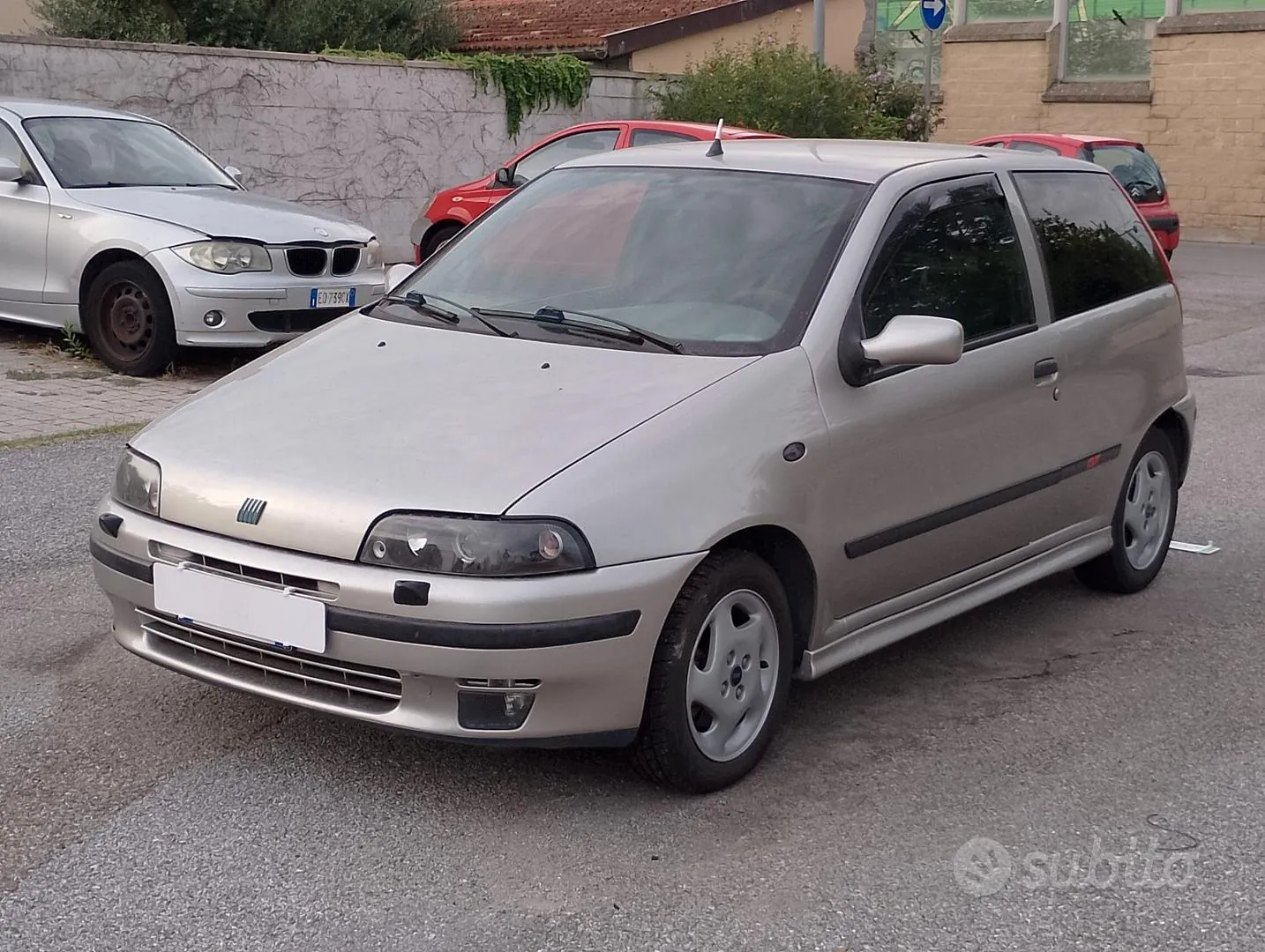 Fiat Punto 1996 photo 2