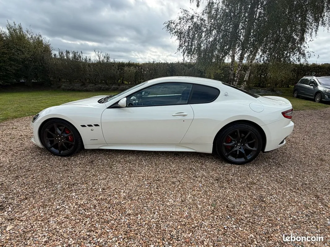 Maserati Granturismo 2014 photo 5
