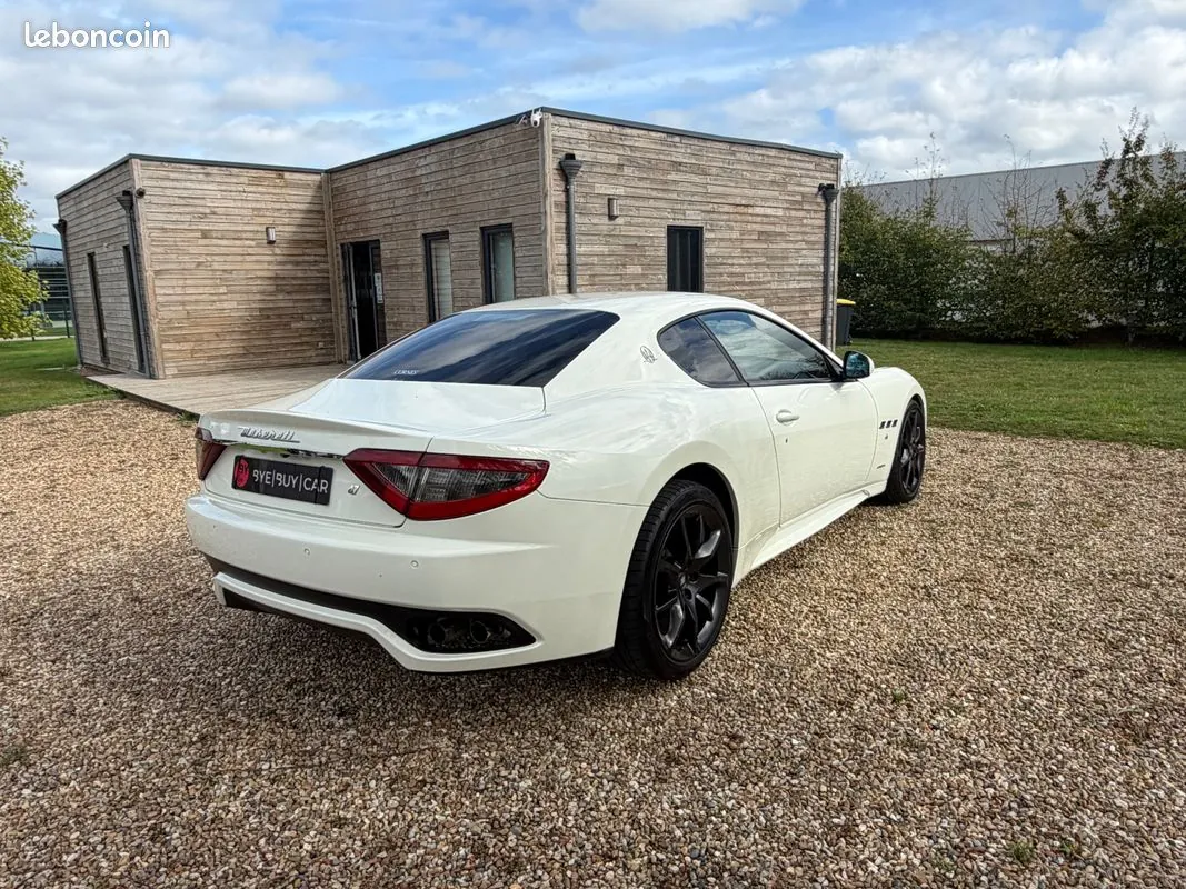 Maserati Granturismo 2014 photo 4