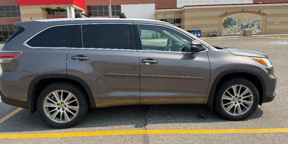 Toyota Highlander 2015 photo 3