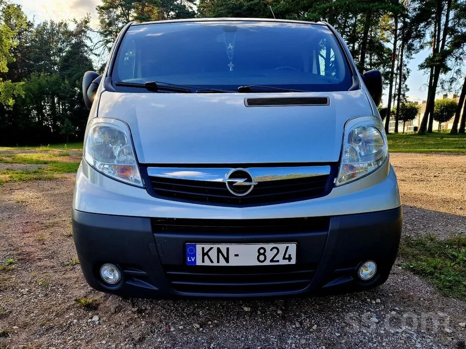 Opel Vivaro 2008 photo 2