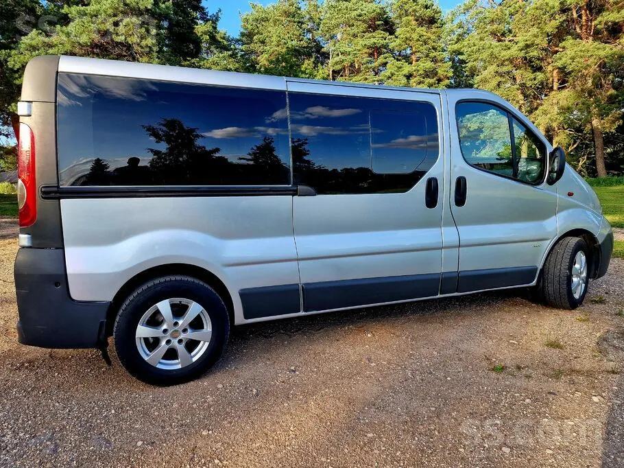 Opel Vivaro 2008 photo 4