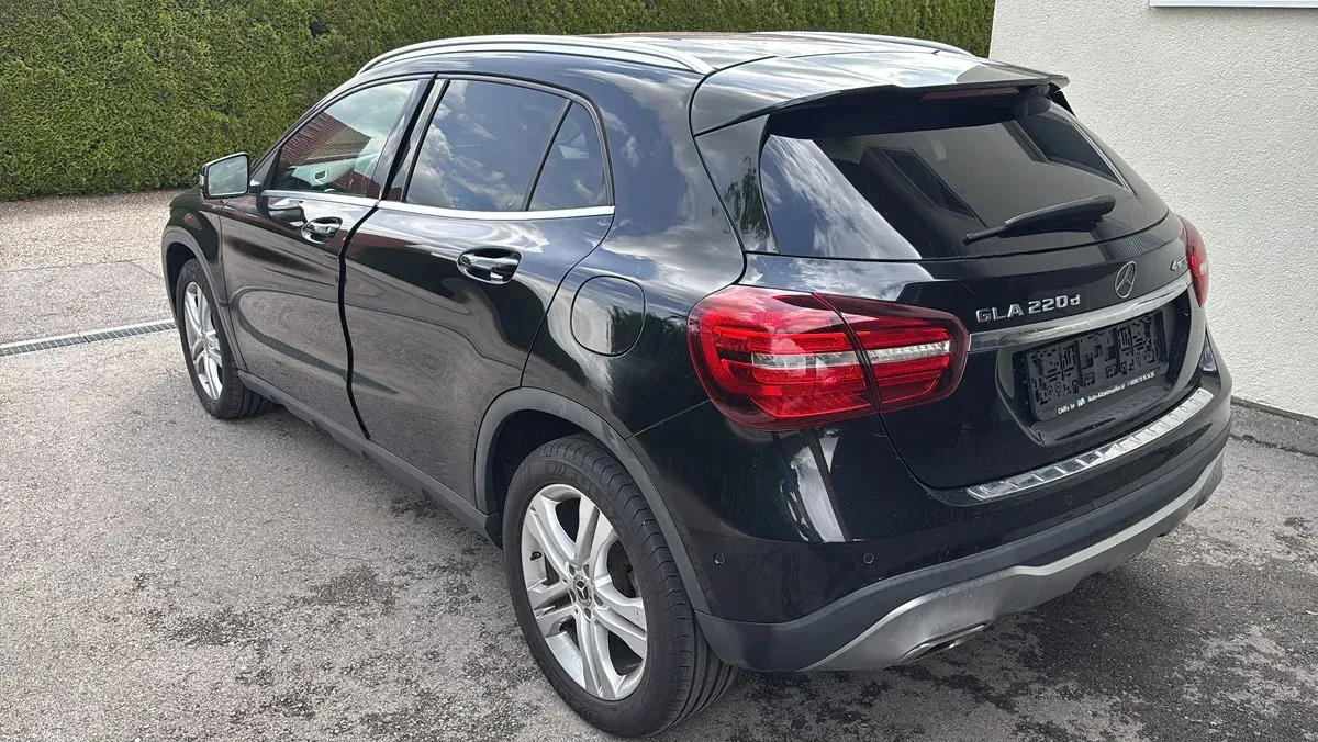 Mercedes-Benz Gla Class 2019 photo 3
