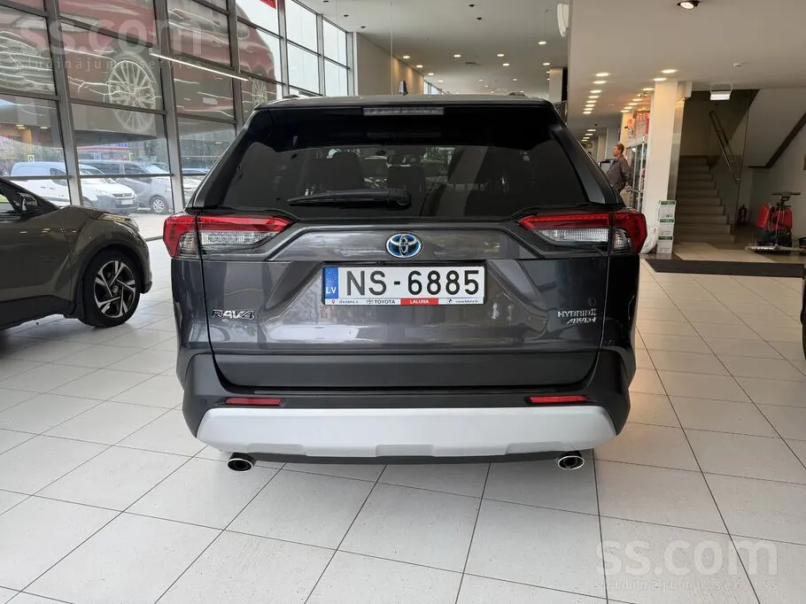 Toyota Rav4 2023 photo 4