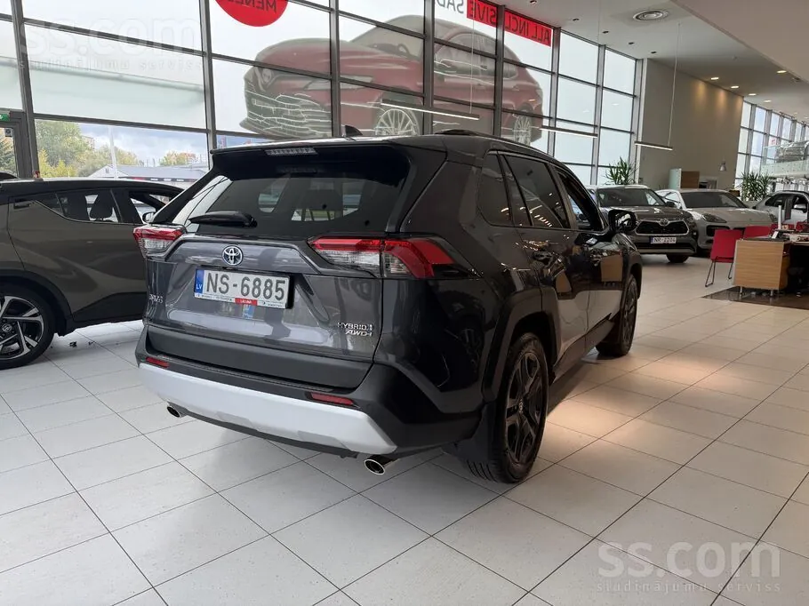 Toyota Rav4 2023 photo 5