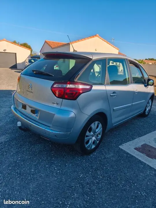 Citroen C4 Picasso 2012 photo 2