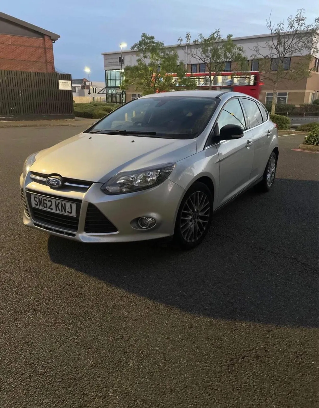 Ford Focus 2012 photo 2