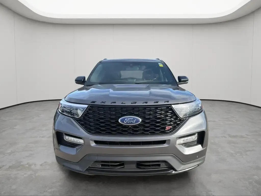 Ford Explorer 2022 photo 2
