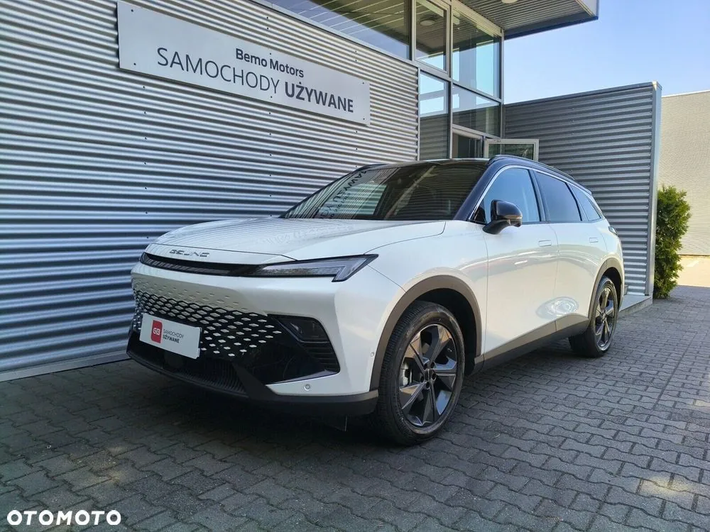 BAIC 5 2025 photo 3