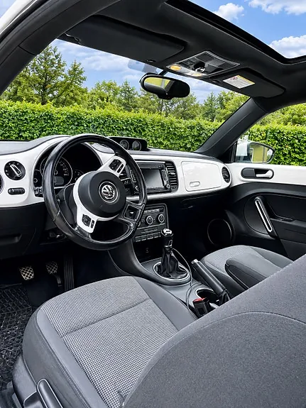 Volkswagen Beetle 2012 photo 5
