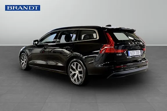 Volvo V60 2024 photo 2